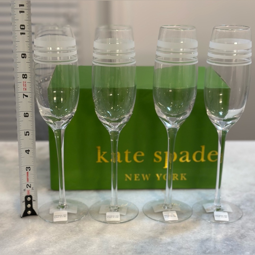 Kate Spade New York Library Stripe champagne Set of 4 Flutes Non Lead Crystal - Picture 5 of 6